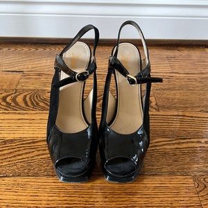 Yves Saint Laurent Tribute sandals sz 9